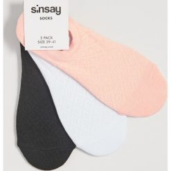 Strukturalne skarpetki stopki - Wielobarwny. Skarpetki damskie Sinsay, bez wzorów. Za 9,99 zł.