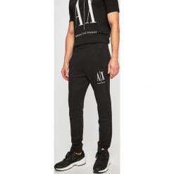 Armani Exchange - Spodnie. Szare spodnie męskie Armani Exchange, na co dzień, xl, bez wzorów, z bawełny, casualowe. Za 379,90 zł.