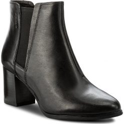 Botki VAGABOND - Lottie 4421-201-20 Black. Czarne botki damskie skórzane marki Vagabond. W wyprzedaży za 309,00 zł.