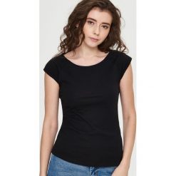 T-shirt basic - Czarny. Czarne t-shirty damskie marki Sinsay, s. Za 14,99 zł.
