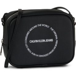 Torebka CALVIN KLEIN JEANS - Sculpted Camera Bag K60K606160 BDS. Czarne listonoszki damskie Calvin Klein Jeans, na co dzień, bez wzorów, z jeansu, eleganckie, bez dodatków. W wyprzedaży za 199,00 zł.
