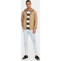 Kurtka z kapturem. Brązowe kurtki męskie marki Pull & Bear, m, z kapturem. Za 49,90 zł.