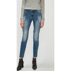 Medicine - Jeansy Suffron Spice. Niebieskie jeansy damskie skinny marki MEDICINE, z elastanu. W wyprzedaży za 79,90 zł.