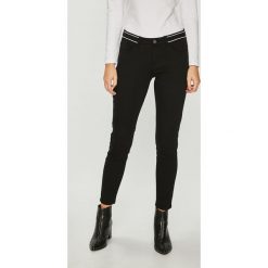 Medicine - Jeansy Essential. Czarne jeansy damskie skinny marki MEDICINE, z elastanu. W wyprzedaży za 79,90 zł.