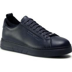 Sneakersy EMPORIO ARMANI - X4X308 XM485 C799 Blue Navy/Blue Navy. Niebieskie sneakersy męskie Emporio Armani, bez zapięcia. Za 999,00 zł.