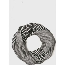 Szaliki damskie: Guess Jeans - Szal