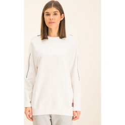Bluza Armani Exchange 3HYM03 YJ95Z 1100. Białe bluzy damskie Armani Exchange, s, bez wzorów, z bawełny, bez rękawów, bez kaptura. W wyprzedaży za 319,00 zł.