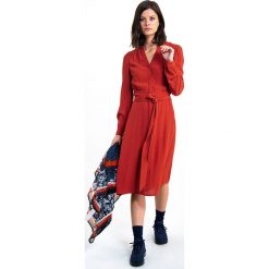 Sukienka w kolorze czerwonym. Czerwone sukienki damskie Garcia, xs, bez wzorów, z wiskozy, bez kołnierzyka, bez rękawów, midi. W wyprzedaży za 179,95 zł.