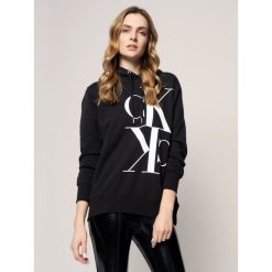 Bluza Calvin Klein Jeans Monogram Logo Hoodie J20J212983. Czarne bluzy damskie Calvin Klein Jeans, s, bez wzorów, z bawełny, bez rękawów, bez kaptura. W wyprzedaży za 289,00 zł.