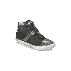 Buty Dziecko Ikks BRENDA. Czarne trampki dziewczęce IKKS, bez wzorów, bez zapięcia. Za 239,50 zł.