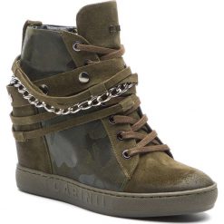 Sneakersy CARINII - B4915 J54-K58-000-B88. Zielone półbuty damskie Carinii, z aplikacjami, ze skóry, bez obcasa, na obcasie, bez zapięcia. W wyprzedaży za 299,00 zł.
