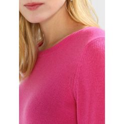 Swetry klasyczne damskie: Zalando Essentials Sweter honey suckle