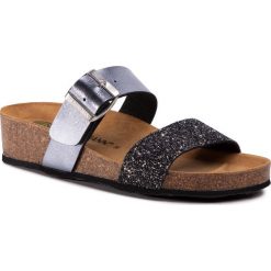 Klapki DR. BRINKMANN - 701508 Grau 9. Szare klapki damskie Dr. Brinkmann, z aplikacjami, ze skóry ekologicznej, bez obcasa. Za 149,00 zł.