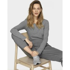 Longsleeve damski TSDL600 - chłodny jasny szary melanż - Outhorn. Szare koszulki damskie Outhorn, bez wzorów, z dzianiny, bez kołnierzyka. Za 39,99 zł.