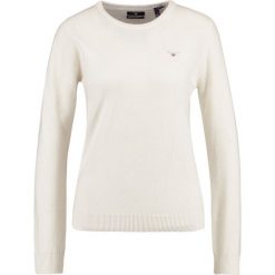 GANT SUPERFINE CREW Sweter eggshell. Białe swetry klasyczne damskie marki GANT, xl, z wełny. Za 419,00 zł.