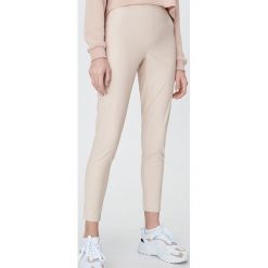 Legginsy z skóry pu - Kremowy. Białe legginsy damskie Sinsay, s, bez wzorów, ze skóry. Za 39,99 zł.