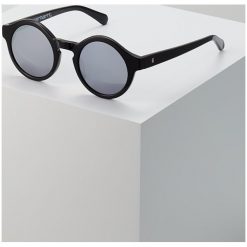 Carhartt WIP FOX Okulary przeciwsłoneczne black/dark grey. Czarne okulary przeciwsłoneczne damskie marki Carhartt WIP. Za 359,00 zł.