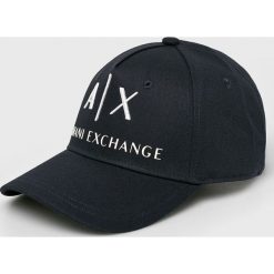 Armani Exchange - Czapka. Niebieskie czapki męskie Armani Exchange, bez wzorów, z bawełny. W wyprzedaży za 129,90 zł.