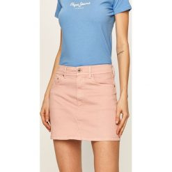 Pepe Jeans - Spódnica jeansowa Dani. Różowe spódniczki damskie Pepe Jeans, na co dzień, s, bez wzorów, z elastanu, casualowe, mini, proste. W wyprzedaży za 119,90 zł.