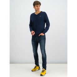 Sweter Napapijri Damavand V N0YGPA. Czarne swetry męskie Napapijri, xl, bez wzorów, z wełny, klasyczne, z klasycznym kołnierzykiem, bez kaptura. W wyprzedaży za 259,00 zł.