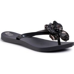 Japonki ZAXY - Splash Thong Fem 17850 Czarny 90058 FF285021. Czarne klapki damskie Zaxy, bez wzorów, z tworzywa sztucznego, bez obcasa. Za 89,00 zł.