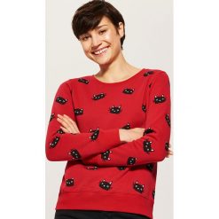 Bluza z nadrukiem all over - Czerwony. Czerwone bluzy z nadrukiem damskie House, l. Za 59,99 zł.