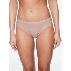 Figi klasyczne Chantelle Soft Stretch C10670. Brązowe figi damskie Chantelle, bez wzorów. Za 69,00 zł.