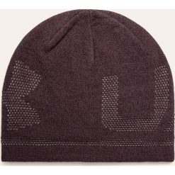 Under Armour - Czapka. Zielone czapki męskie Under Armour, bez wzorów, z dzianiny. W wyprzedaży za 79,90 zł.