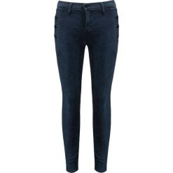 Jeansy J BRAND ZION Granatowy. Niebieskie jeansy damskie marki J Brand. W wyprzedaży za 700,00 zł.
