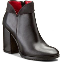 Botki CARINII - B3692 E50-360-PSK-B51. Czarne buty zimowe damskie marki Carinii, z materiału, na obcasie. W wyprzedaży za 239,00 zł.
