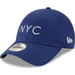 New Era - Czapka. Niebieskie czapki męskie New Era, bez wzorów, z bawełny. W wyprzedaży za 69,90 zł.