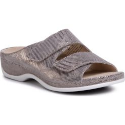 Klapki BERKEMANN - Daria 01002 Bronze/Waben/Shiny 410. Szare klapki damskie Berkemann, bez wzorów, ze skóry, bez obcasa. W wyprzedaży za 339,00 zł.