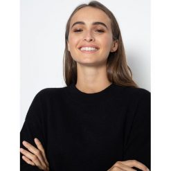 Kaszmirowy sweter w kolorze czarnym. Czarne swetry damskie Just Cashmere, xl, bez wzorów, z kaszmiru, bez rękawów, bez kaptura. W wyprzedaży za 349,95 zł.