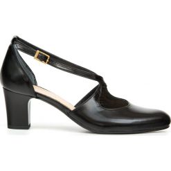 Czarne czółenka ze skrzyżowanymi paskami - skóra naturalna - model 1290 - kolor czarny lico. Czarne czółenka damskie Zapato, w paski, ze skóry, bez obcasa. W wyprzedaży za 278,10 zł.