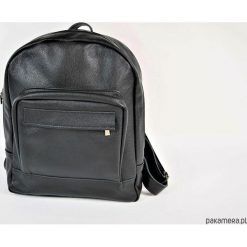 Skórzany plecak unisex czarny. Czarne plecaki męskie Pakamera, w grochy, ze skóry. Za 380,00 zł.