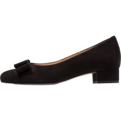 HASSIA WIDE FIT MARBELLA Czółenka black. Czarne czółenka damskie marki HASSIA, bez wzorów, ze skóry, bez obcasa. Za 669,00 zł.