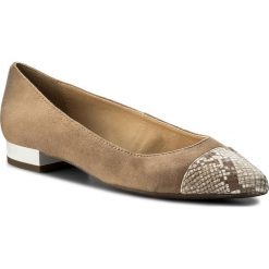 Półbuty GEOX - D Charyssa B D829BB 02141 C0662 Beige/Off White. Brązowe półbuty damskie skórzane Geox, na obcasie. W wyprzedaży za 299,00 zł.