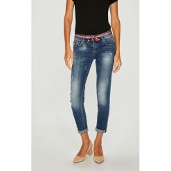 Answear - Jeansy. Niebieskie jeansy damskie ANSWEAR, s. W wyprzedaży za 139,90 zł.