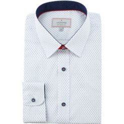 Biała, Męska Koszula VICTORIO, Drobny Wzorek, Czerwone Zdobienia, SLIM-FIT KSDWVCTO222. Czerwone koszule męskie Victorio, m, z aplikacjami, z bawełny, eleganckie, bez kołnierzyka, z długim rękawem. Za 125,00 zł.