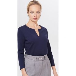 Bluzka z biżuteryjnym zdobieniem - Niebieski. Niebieskie bluzki damskie Mohito, s, z aplikacjami, bez kołnierzyka, bez rękawów. Za 59,99 zł.