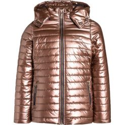 Cars Jeans VALENSIA Kurtka zimowa brown. Pomarańczowe kurtki dziewczęce marki Cars Jeans, na zimę, z poliesteru. W wyprzedaży za 203,40 zł.