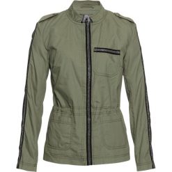 Krótka parka bonprix oliwkowy. Zielone parki damskie bonprix, bez wzorów, krótkie, bez kaptura. Za 189,99 zł.