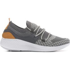 Szare Buty Sportowe Effectiveness. Szare buty sportowe męskie marki Born2be, na sznurówki. Za 129,99 zł.