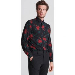 Wzorzysta koszula comfort fit - Czarny. Czarne koszule męskie Reserved, s, bez wzorów, bez kołnierzyka, bez rękawów. Za 99,99 zł.