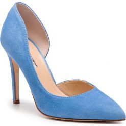 Szpilki SOLO FEMME - 34278-A8-I53/000-04-00 Błękitny. Niebieskie półbuty damskie Solo Femme, bez wzorów, ze skóry, bez obcasa, na obcasie, bez zapięcia. W wyprzedaży za 239,00 zł.