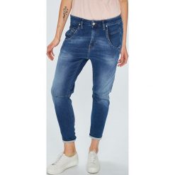 Diesel - Jeansy Fayza. Niebieskie boyfriendy damskie Diesel, z obniżonym stanem. Za 899,90 zł.