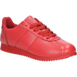 Czerwone buty sportowe sznurowane casu 87-4a. Czerwone buty sportowe damskie Casu, bez wzorów, ze skóry ekologicznej, klasyczne. W wyprzedaży za 49,99 zł.