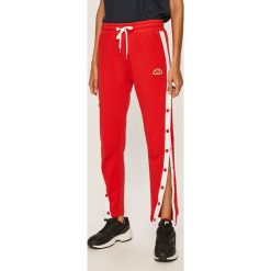 Ellesse - Spodnie. Niebieskie spodnie damskie Ellesse, bez wzorów, z bawełny, casualowe. W wyprzedaży za 199,90 zł.