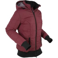 Kurtka pikowana outdoorowa, z drukowaną podszewką bonprix czerwony klonowy - czarny. Czerwone kurtki damskie bonprix, s, bez wzorów, bez kaptura. Za 219,99 zł.