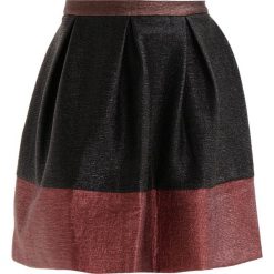 Minispódniczki: See u Soon COLOUR BLOCK SKIRT Spódnica trapezowa black/wine